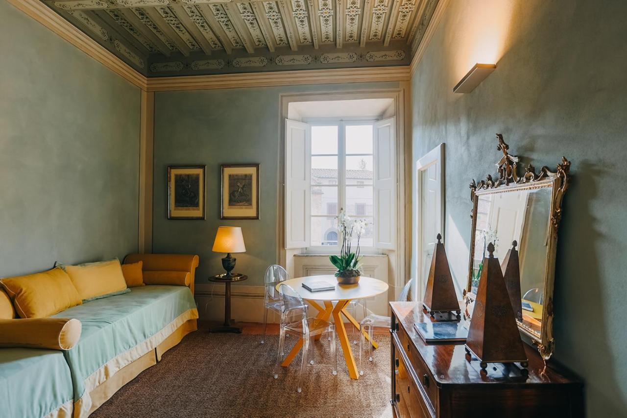 Palazzo Feroci - Residenza D'Epoca Apartment Pisa Luaran gambar